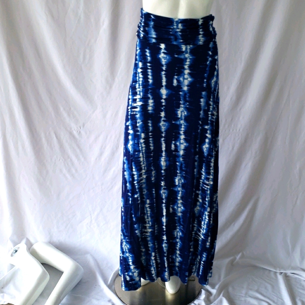 Mudd long skirt